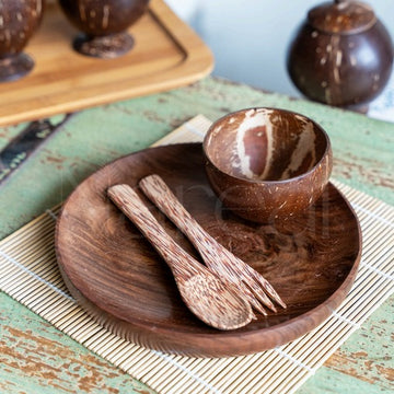 NAREAL4 PIECE TABLE SET